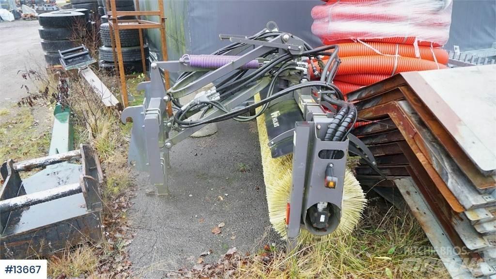 Holms SL-2.5 sweeper Строительная техника - Другие