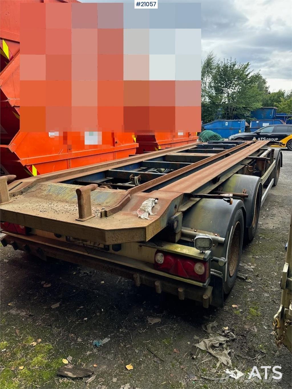 Istrail Hook trailer Прицепы для бункеров