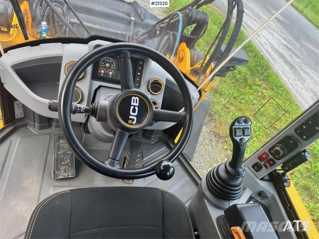 JCB 413K Фронтальные погрузчики