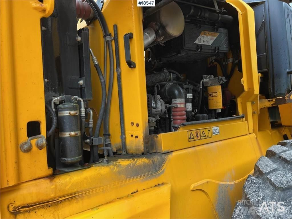 JCB 437HT Фронтальные погрузчики