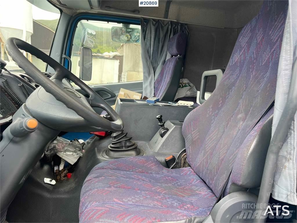 Mercedes-Benz 1523 Грузовики-Фургоны