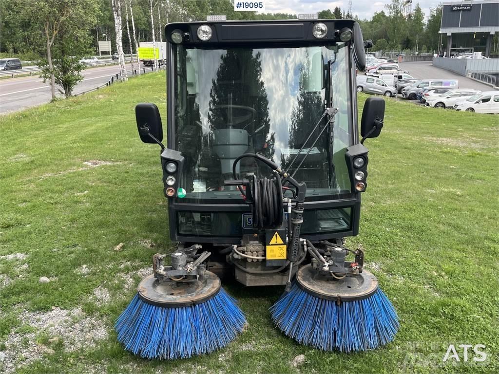 Schmidt Swingo 200+ Уборочные машины