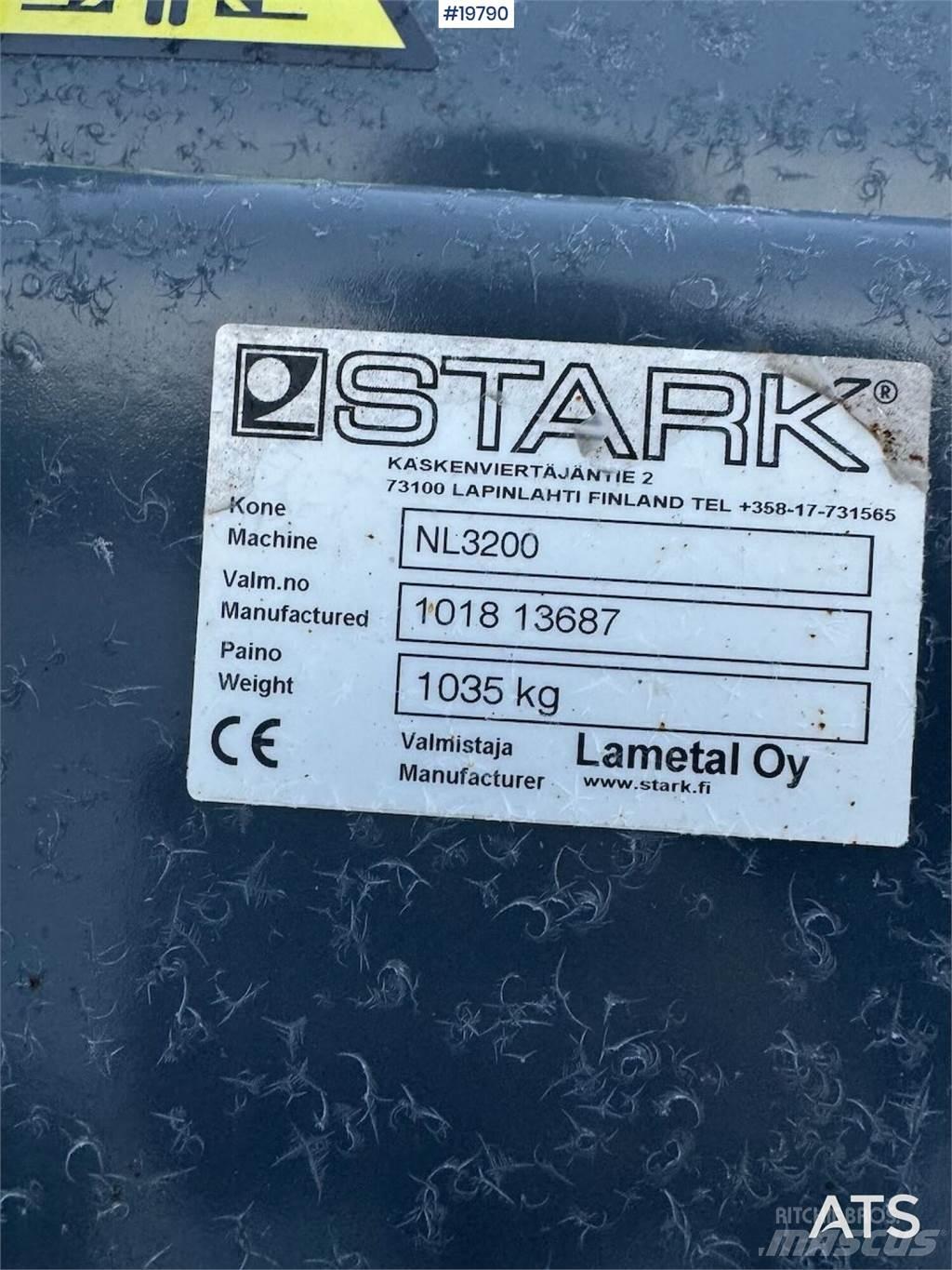 Stark NL3200 V-plow Строительная техника - Другие