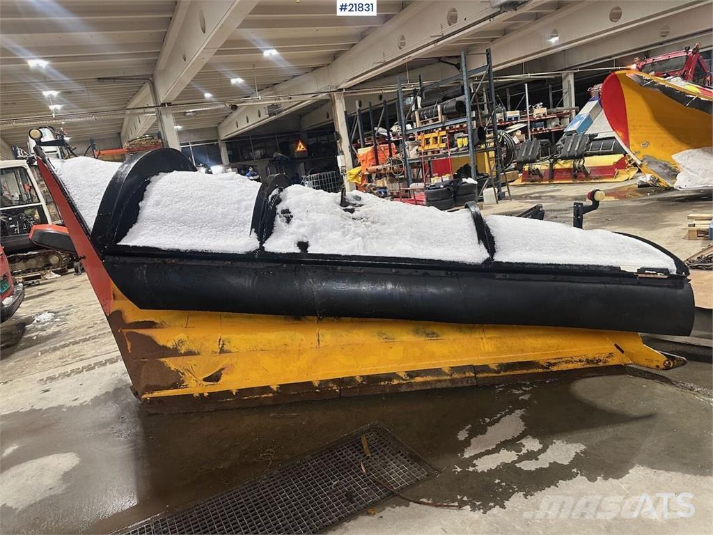 Tellefsdal D-plow Строительные плуги