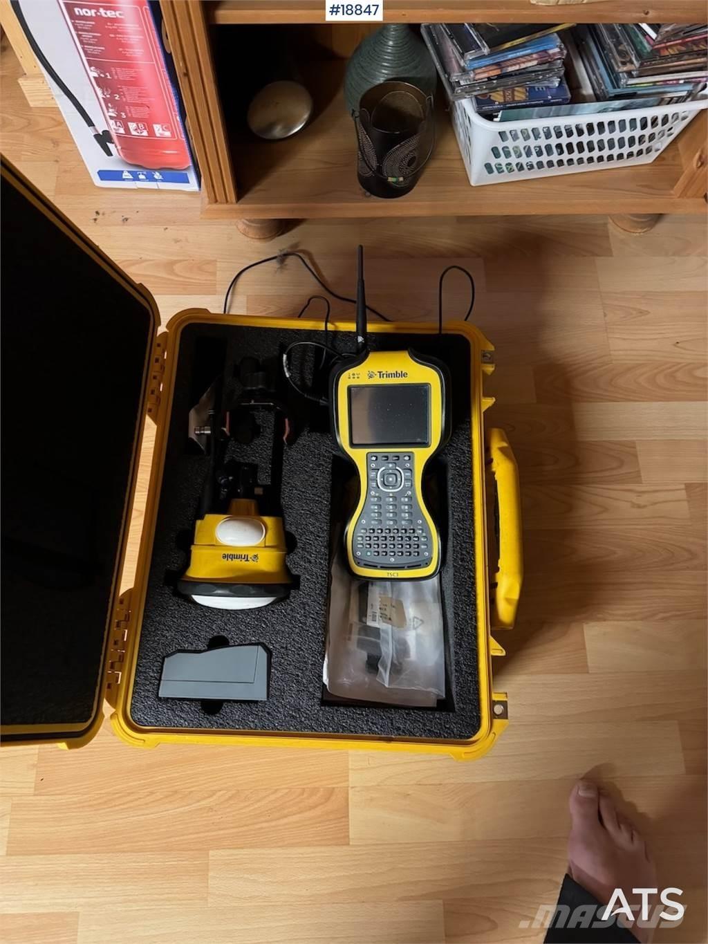 Trimble GPS m/ radio. Строительная техника - Другие