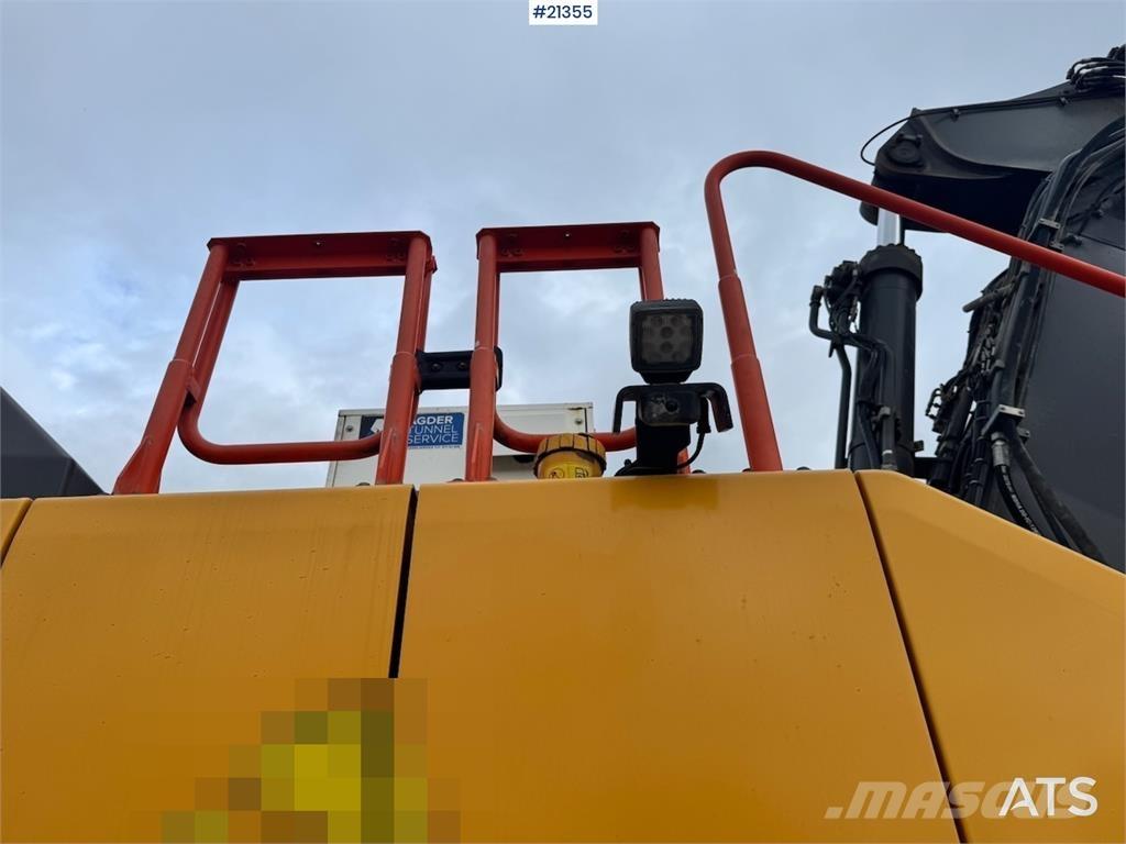 Volvo EC300 EL Гусеничные экскаваторы