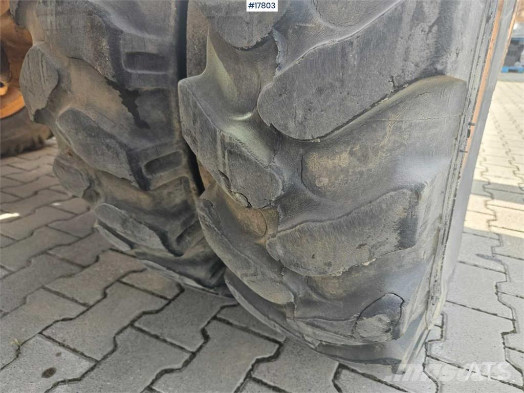 CASE WX 165 Колёсные экскаваторы