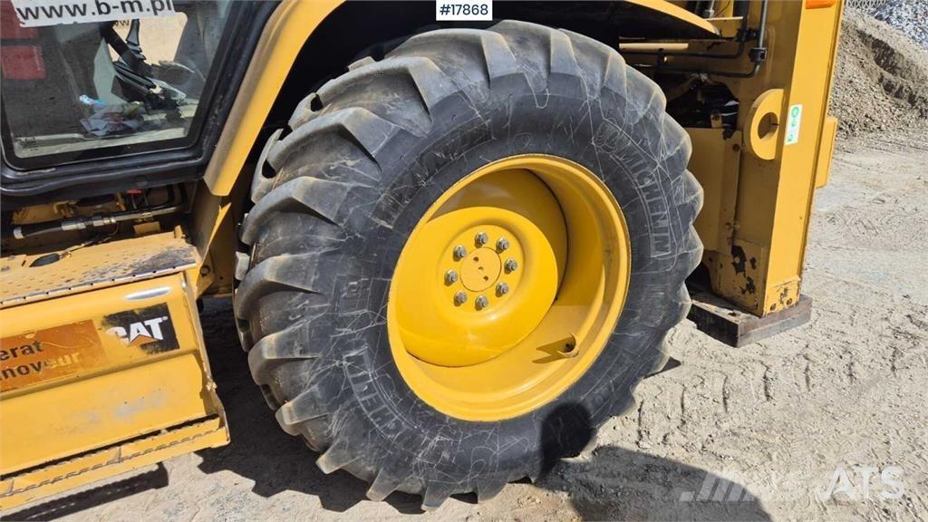 CAT 424D Экскаваторы-погрузчики