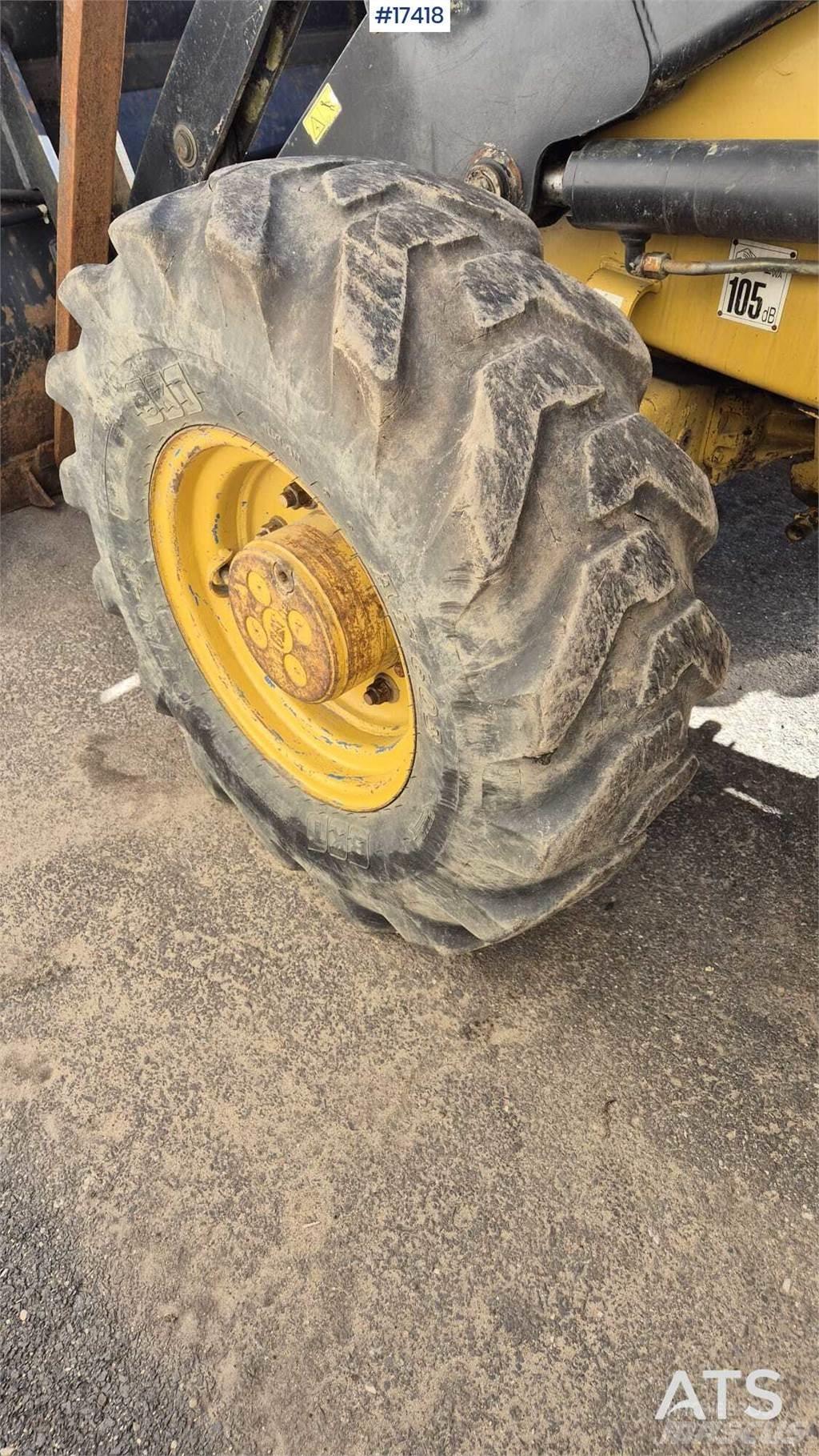 CAT 428D Экскаваторы-погрузчики