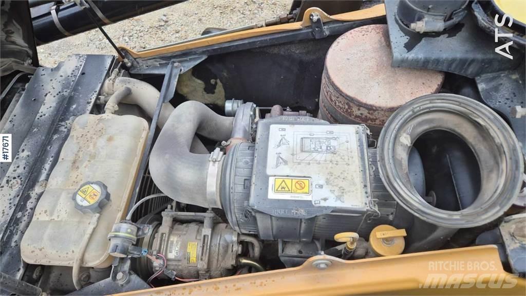 CAT 432E Экскаваторы-погрузчики