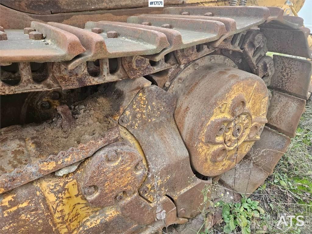 CAT 963C Гусеничные фронтальные погрузчики