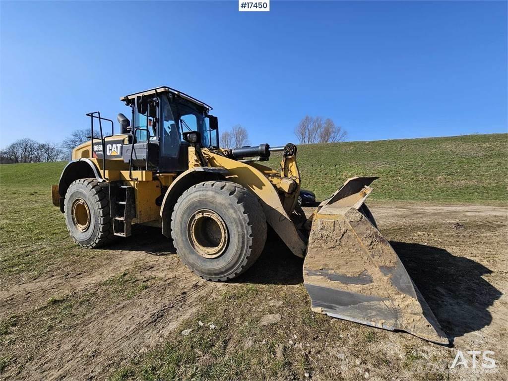 CAT 966M Фронтальные погрузчики