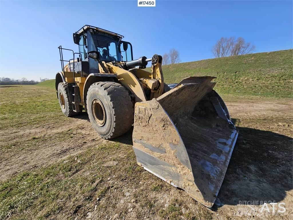 CAT 966M Фронтальные погрузчики