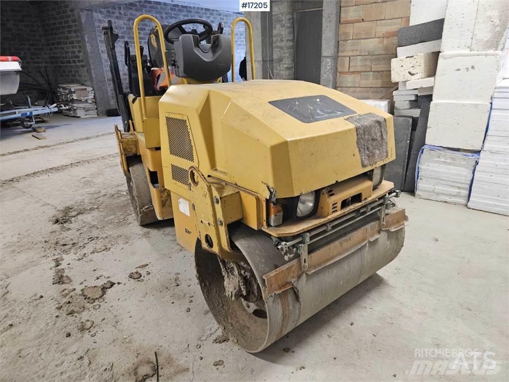 CAT CB24 Катки тротуарные