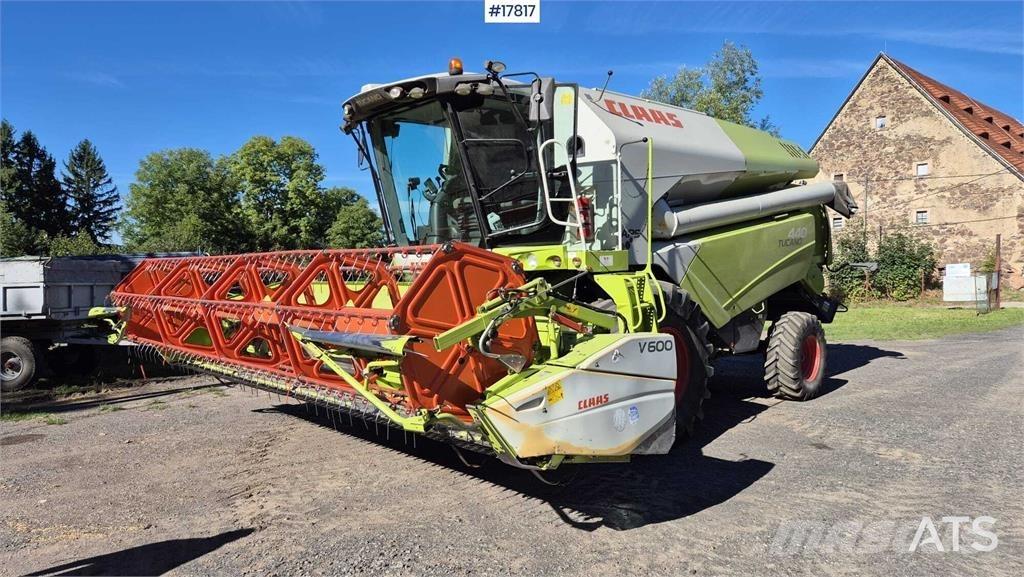CLAAS Tucano 440 Зерноуборочные комбайны