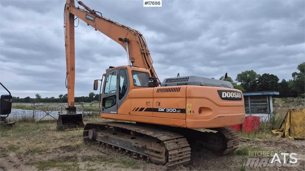 Doosan DX 300 LC Гусеничные экскаваторы