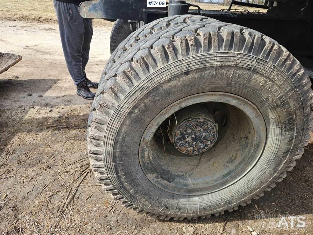Eder M815B Колёсные экскаваторы