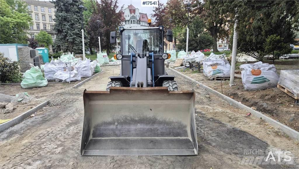 Hitachi ZW 75 Фронтальные погрузчики