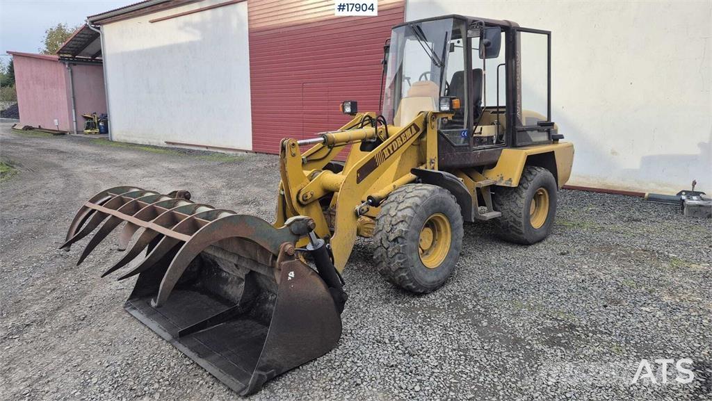 Hydrema WL 480 Фронтальные погрузчики