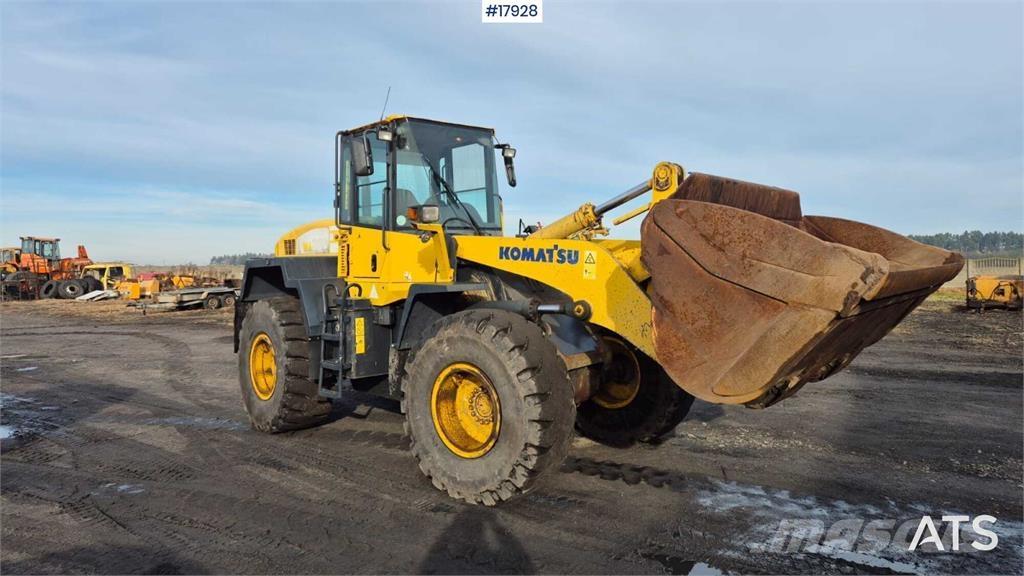 Komatsu WA320-5H Фронтальные погрузчики
