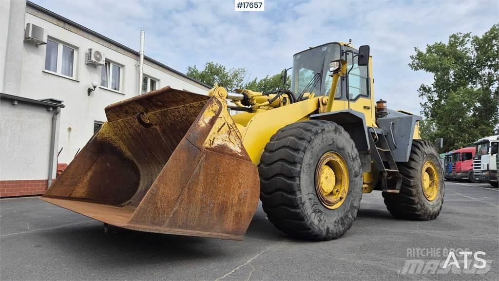 Komatsu WA420-3H Фронтальные погрузчики