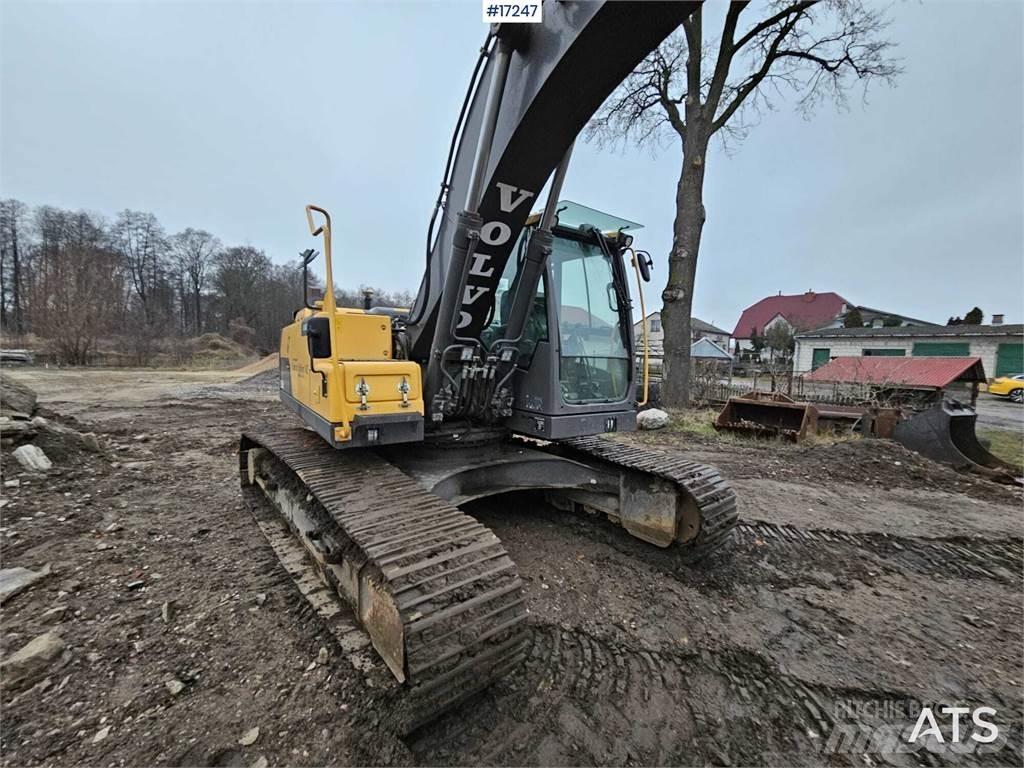 Volvo EC220DL Гусеничные экскаваторы