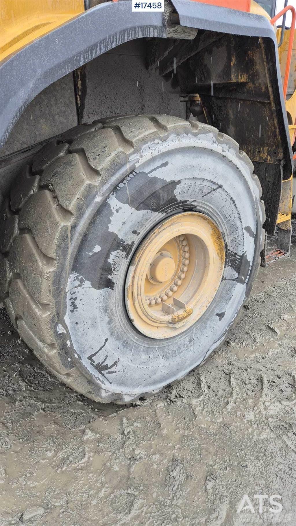 Volvo L220H Фронтальные погрузчики