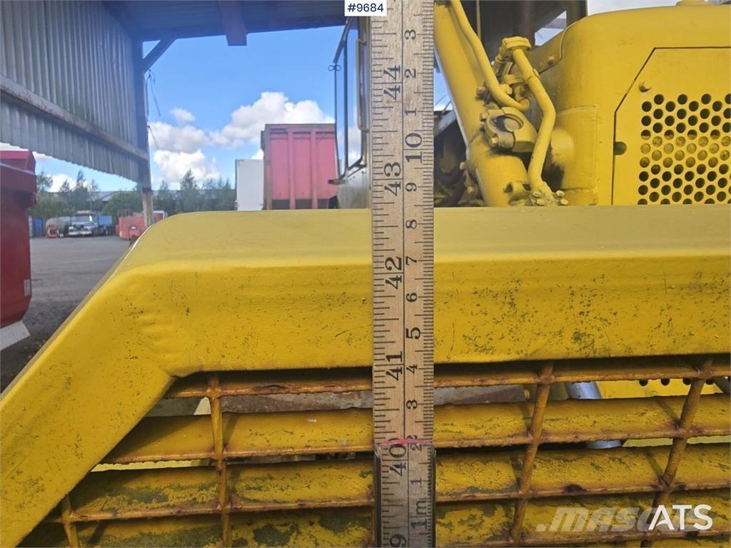 CAT D4D LGP Гусеничные бульдозеры