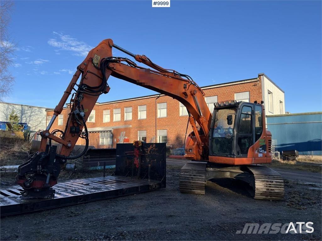 Doosan DX140LCR-3 Гусеничные экскаваторы