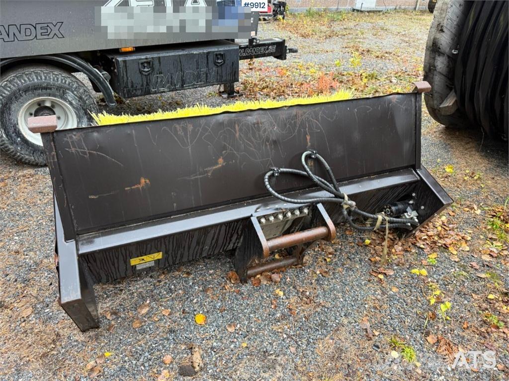 Engcon SOP-SR1800-S60 Навесные щетки