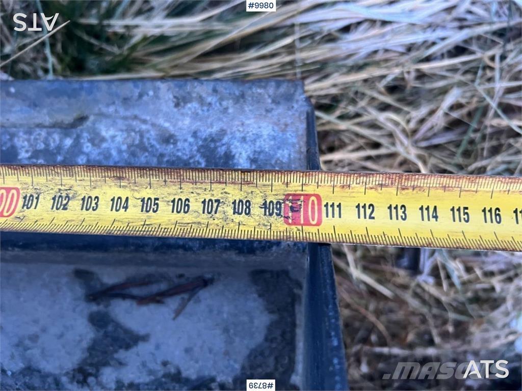 Fjärås 250-1100 Пескоразбрасыватели