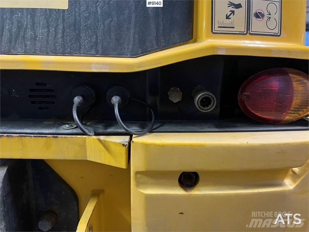 JCB 409 T4 Колесные бульдозеры