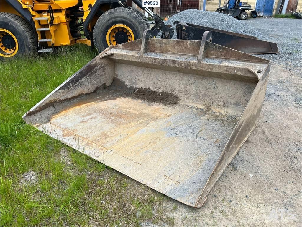 JCB 427 HT Фронтальные погрузчики