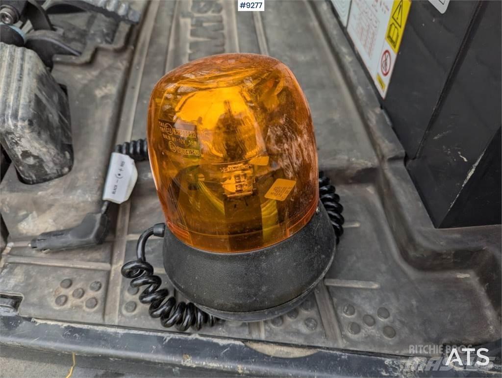 Komatsu PC 26 MR Мини-экскаваторы