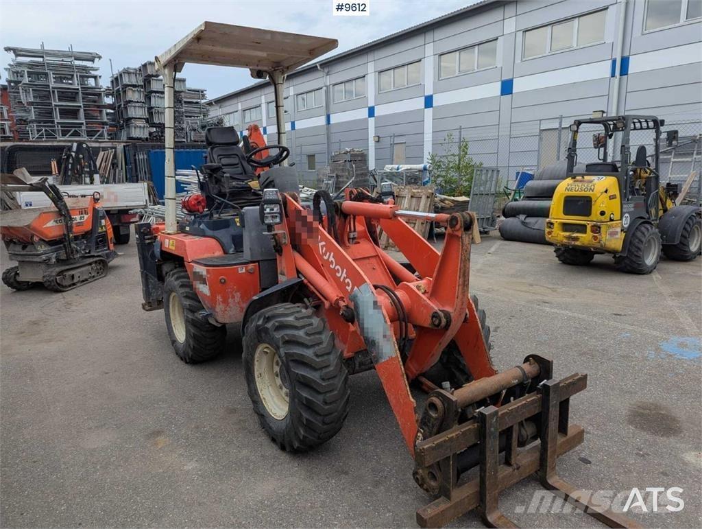 Kubota backhoe loader Экскаваторы-погрузчики