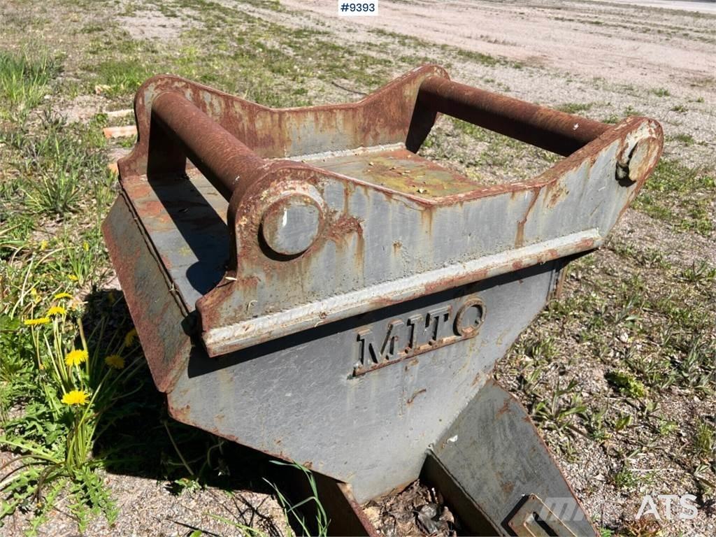  Mito Övrig Бульдозерные отвалы