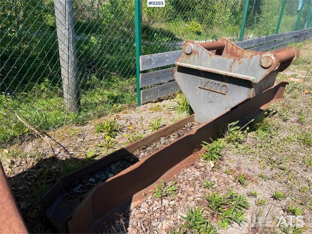  Mito Övrig Бульдозерные отвалы