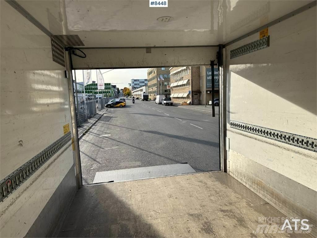 Scania P280B4X2NB Грузовики-Фургоны