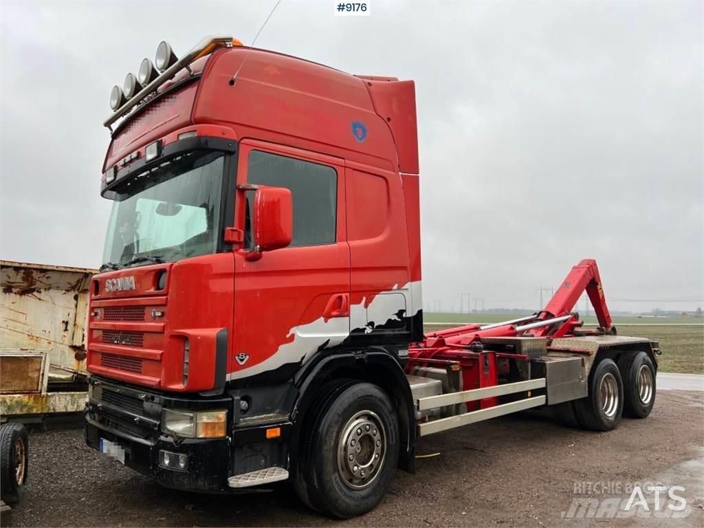 Scania R144GB6X4NA530 Грузовики-Мультилифты