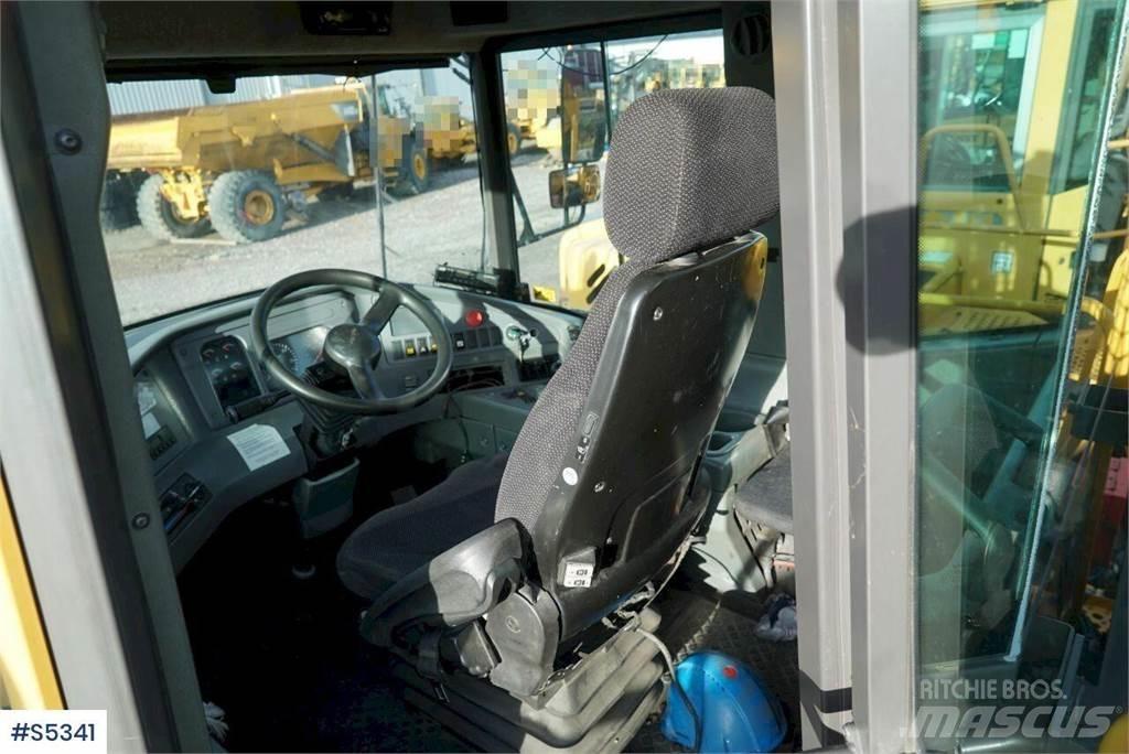 Volvo A35D 6x6 Шарнирно-сочленённые самосвалы