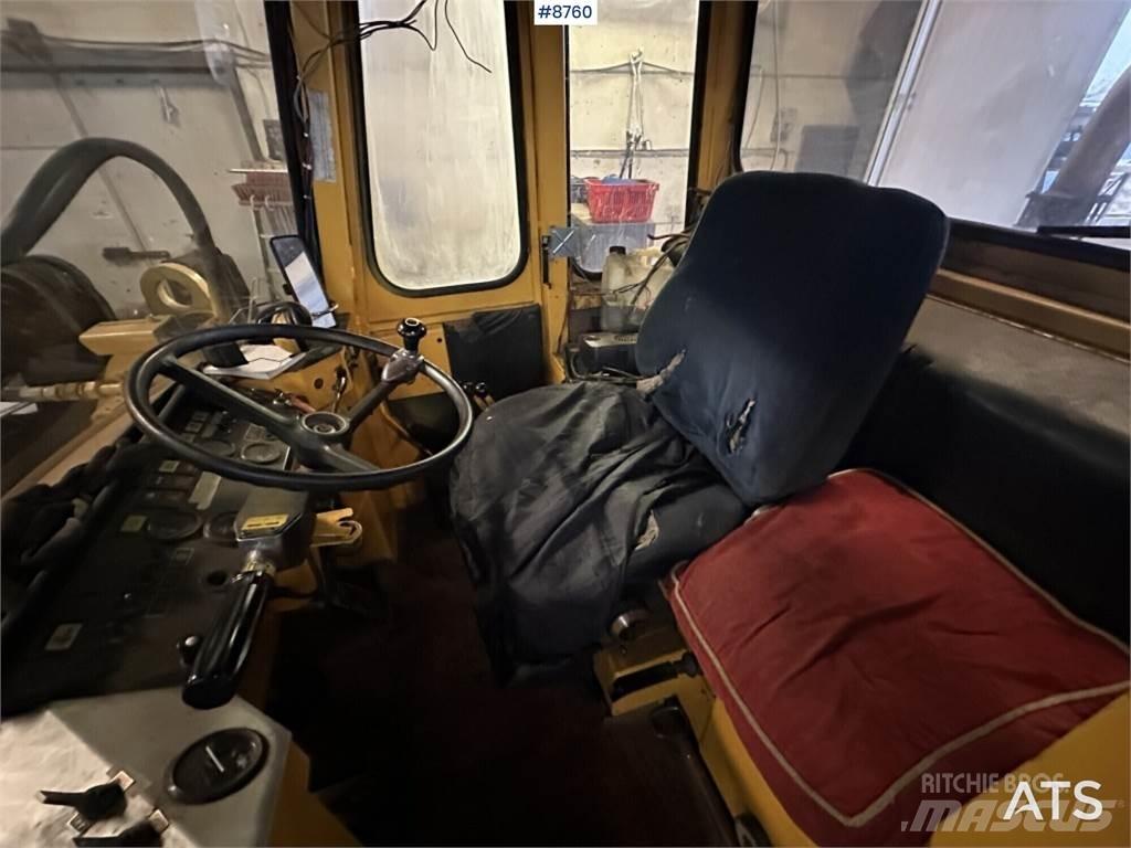 Volvo BM 4400 Колесные бульдозеры
