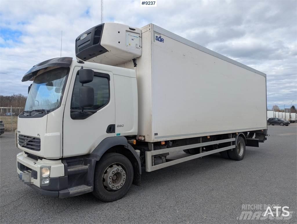 Volvo FL 4*2 Рефконтейнеры