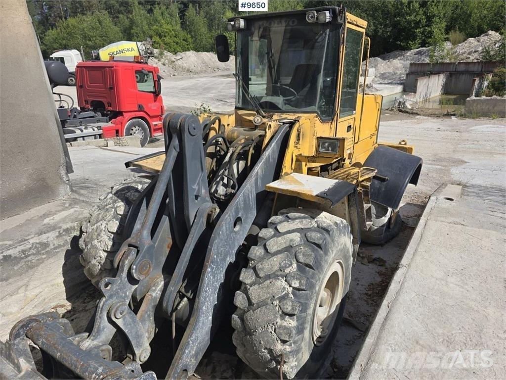 Volvo L120 Колесные бульдозеры