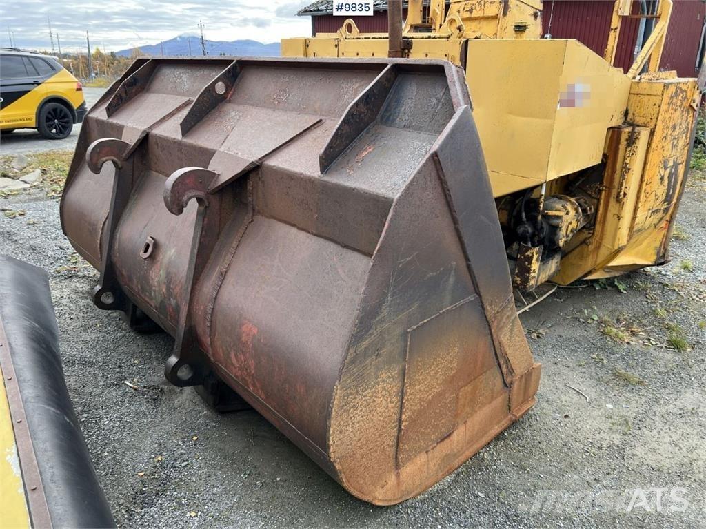 Volvo L180C Фронтальные погрузчики