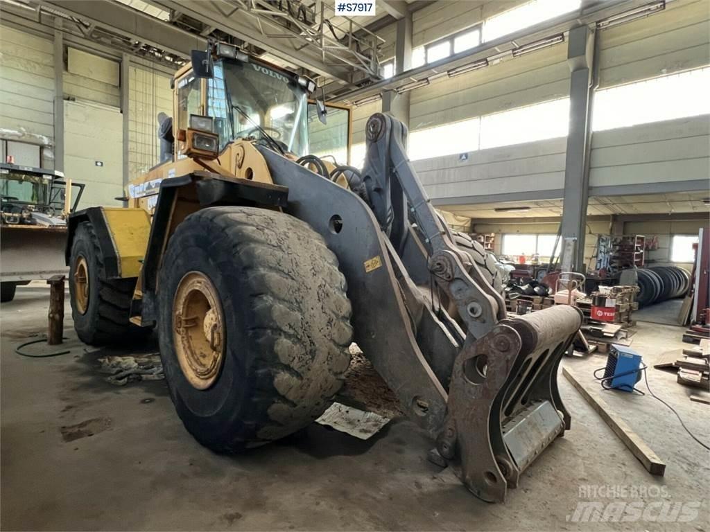Volvo L220D Фронтальные погрузчики