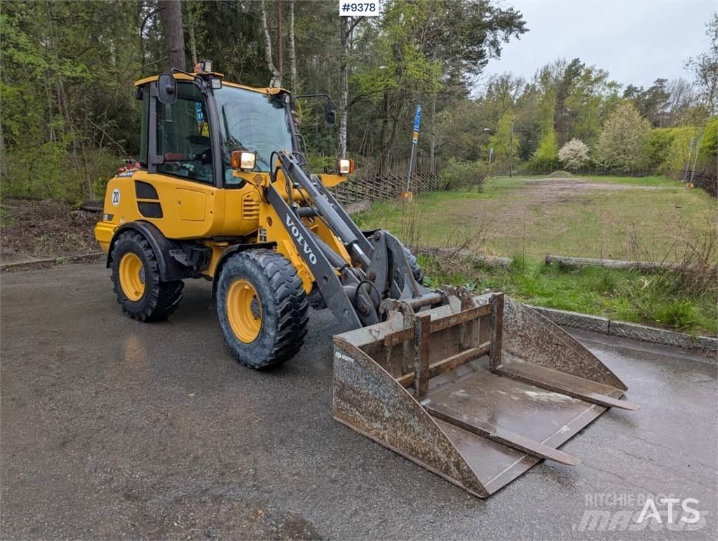 Volvo L25F Колесные бульдозеры