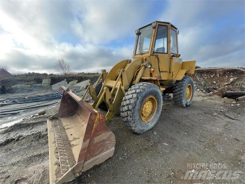 CAT 920 Фронтальные погрузчики