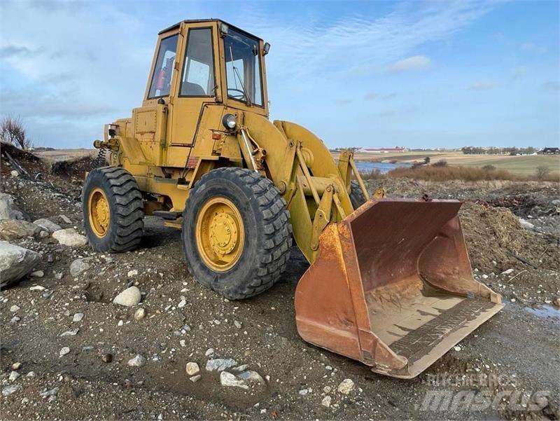 CAT 920 Фронтальные погрузчики