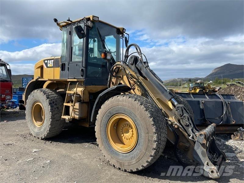 CAT 930 H Фронтальные погрузчики