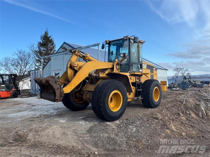 CAT 938G Фронтальные погрузчики